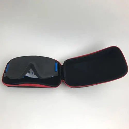 Justa Blindensportmaske im passenden Schutzetui - Blau - Spiel