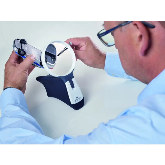 Schweizer ERGO-Lux Beleuchtete Handlupe - Handlupe