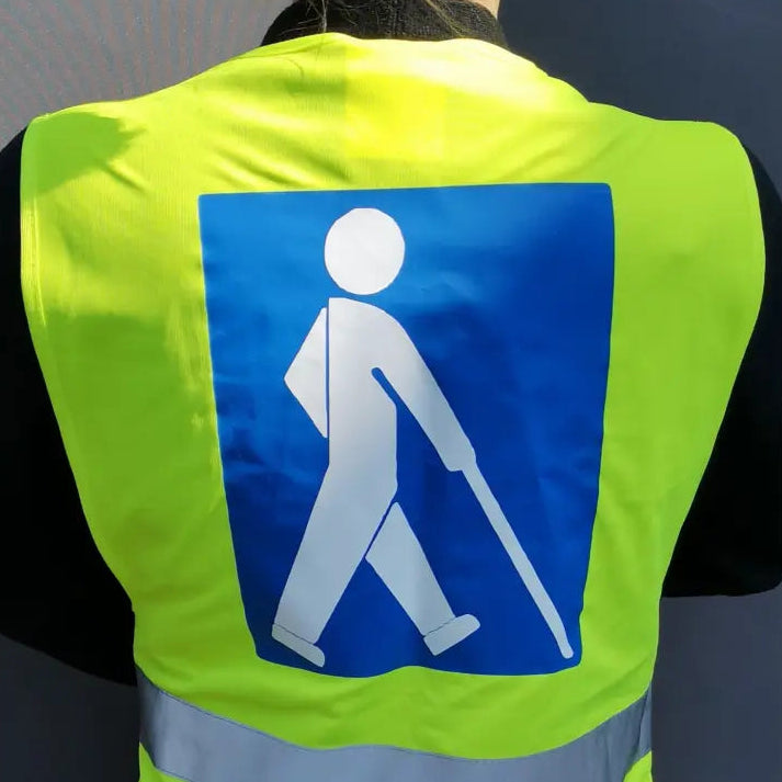 Warnweste-Blindenzeichen-verkehrsschutz-dieSehwelt