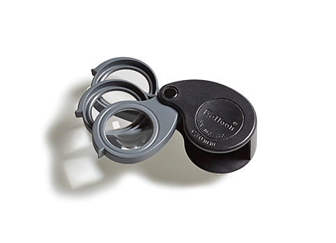 Taschenlupe  – 3 Vergrößerungen in einer Lupe