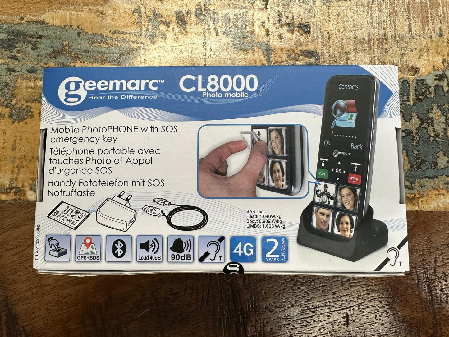 CL8000-Telefon-dieSehweltf-sprechend