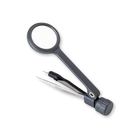Carson Lighted MagniGrip MG-88 – 4,5× Lupe mit Präzisionspinzette & LED (Grau)