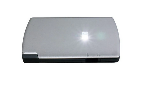 SchweizerMiniMagLED-Klapplupe-dieSehwelt.de-Handlupe
